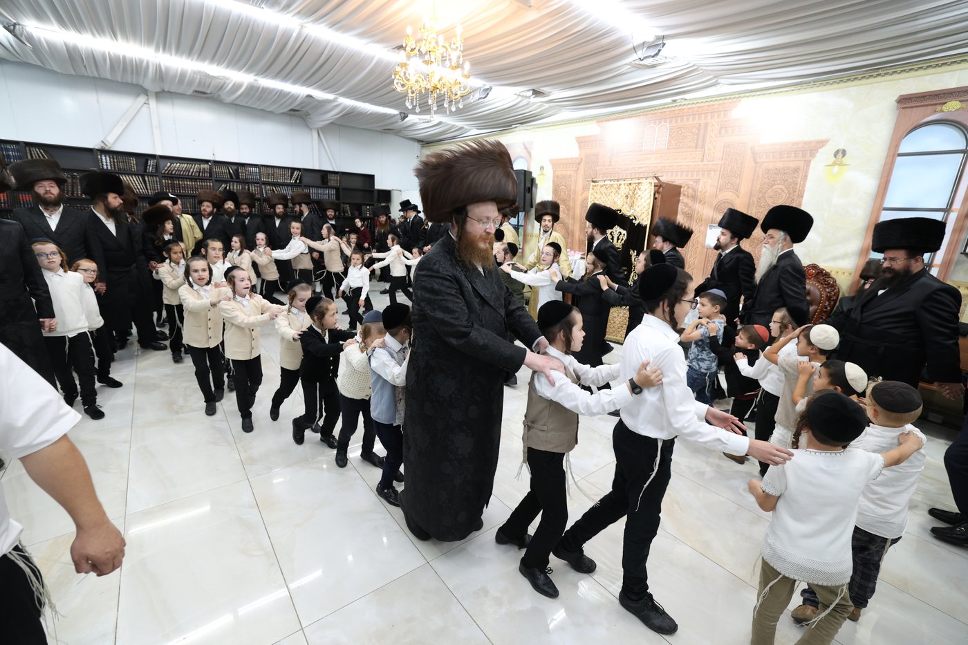 סוכות בחצר ספינקא בית שמש