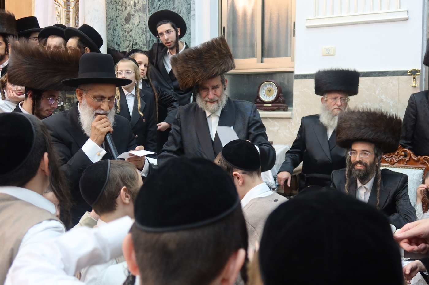 הקפות שניות בחצה"ק זוועיהל