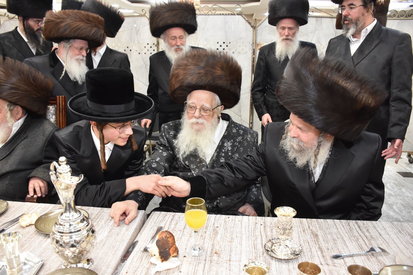 שמחת התנאים בחצרות נדבורנה - נאראל - זוועהיל - שאץ ויזניץ