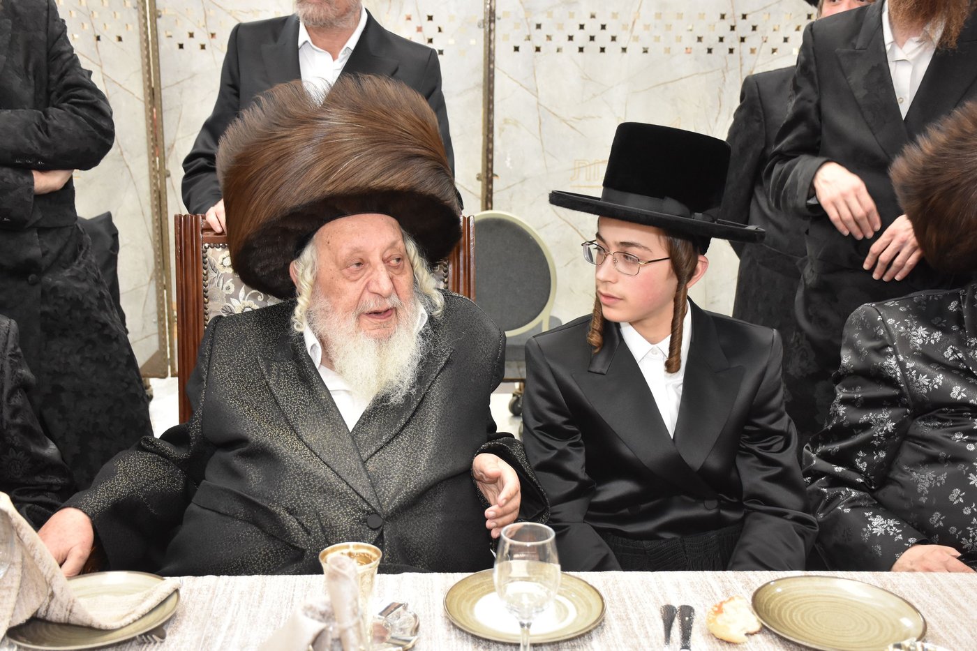 שמחת התנאים בחצרות נדבורנה - נאראל - זוועהיל - שאץ ויזניץ