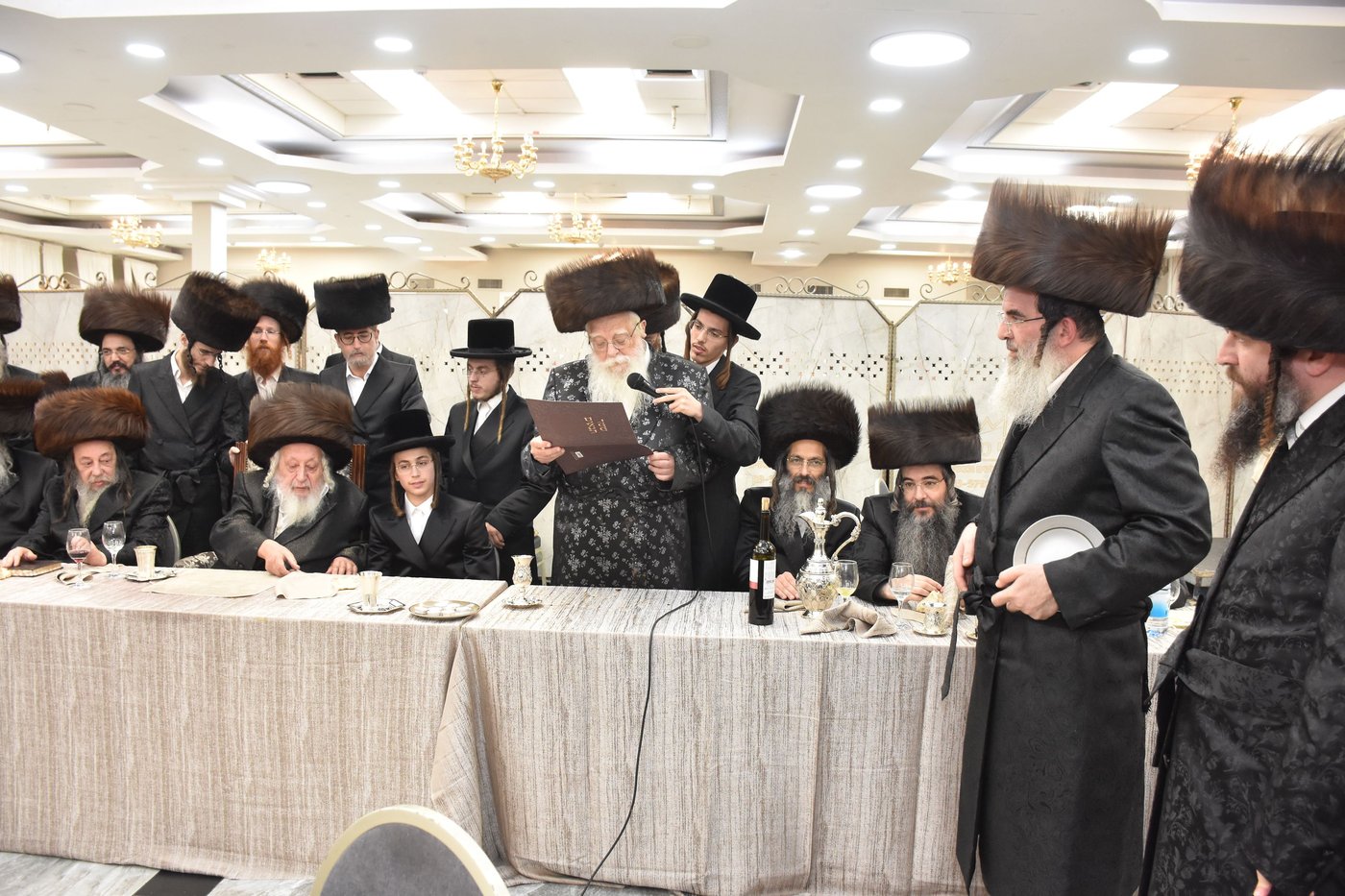 שמחת התנאים בחצרות נדבורנה - נאראל - זוועהיל - שאץ ויזניץ