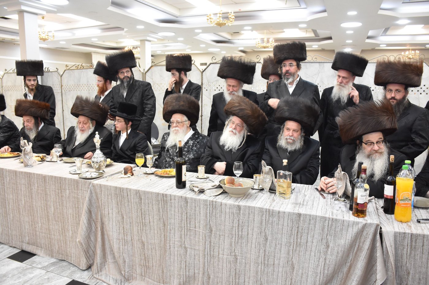 שמחת התנאים בחצרות נדבורנה - נאראל - זוועהיל - שאץ ויזניץ