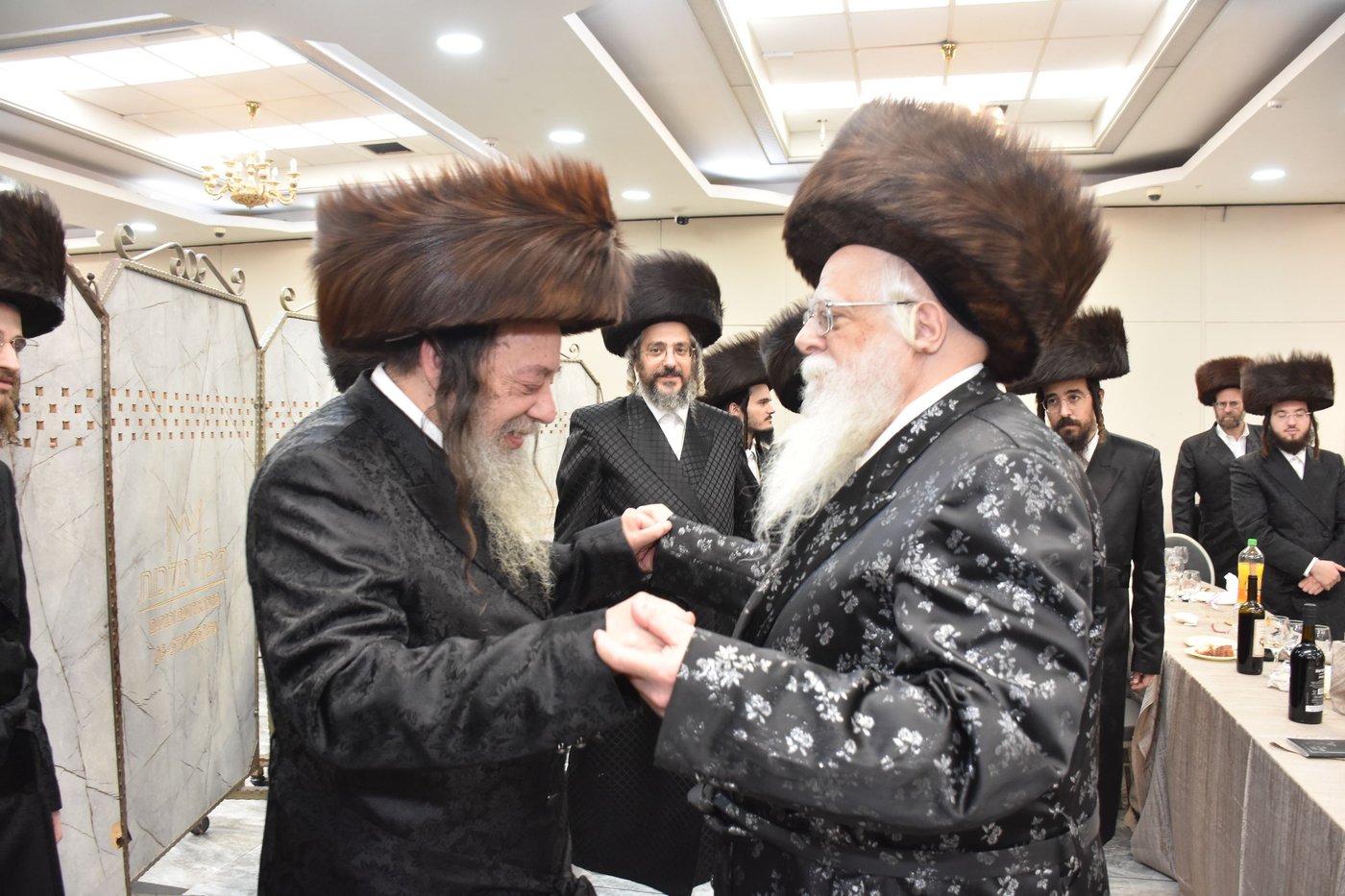 שמחת התנאים בחצרות נדבורנה - נאראל - זוועהיל - שאץ ויזניץ