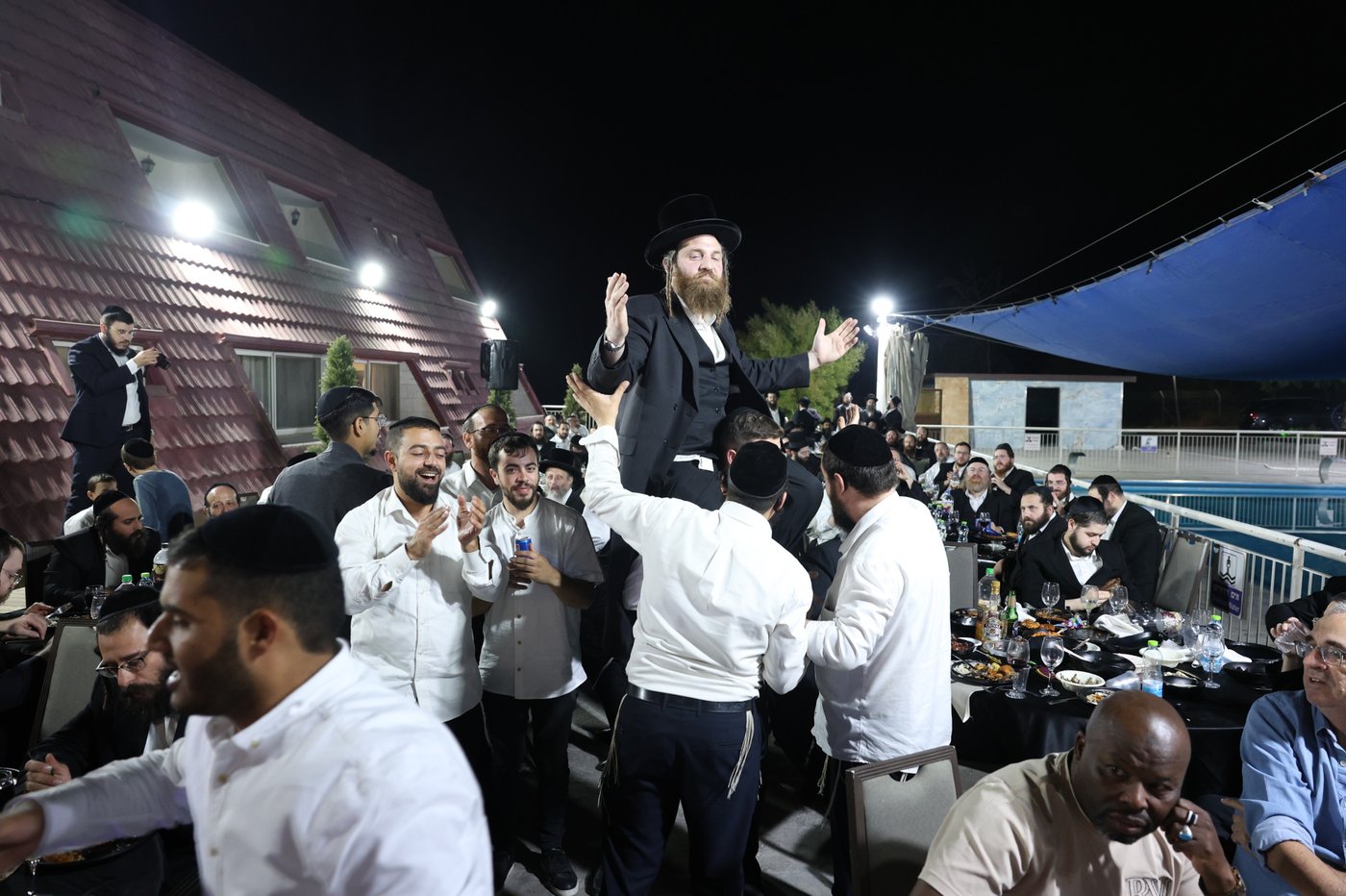 ערב גיבוש לצוות הכשרות של 'עוף עוז'