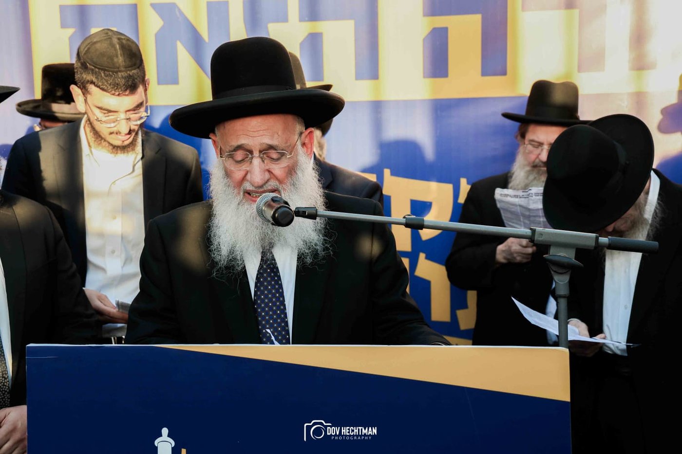 מתוך במת התפילה: רגעי התפילה והסליחות שהרעידו את ההמונים
