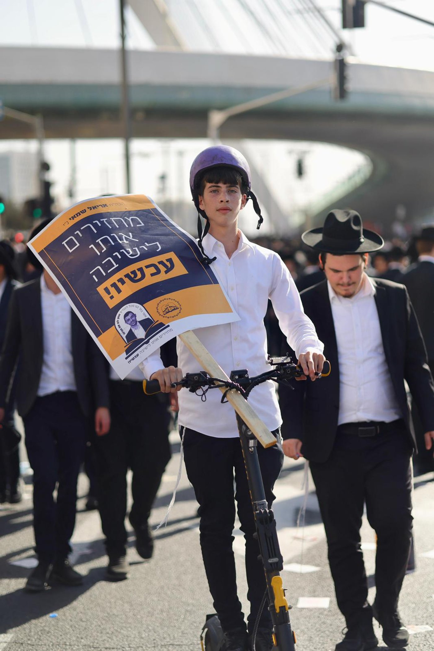 גלריה ראשונית מההכנות לעצרת המיליון בשערי ירושלים 