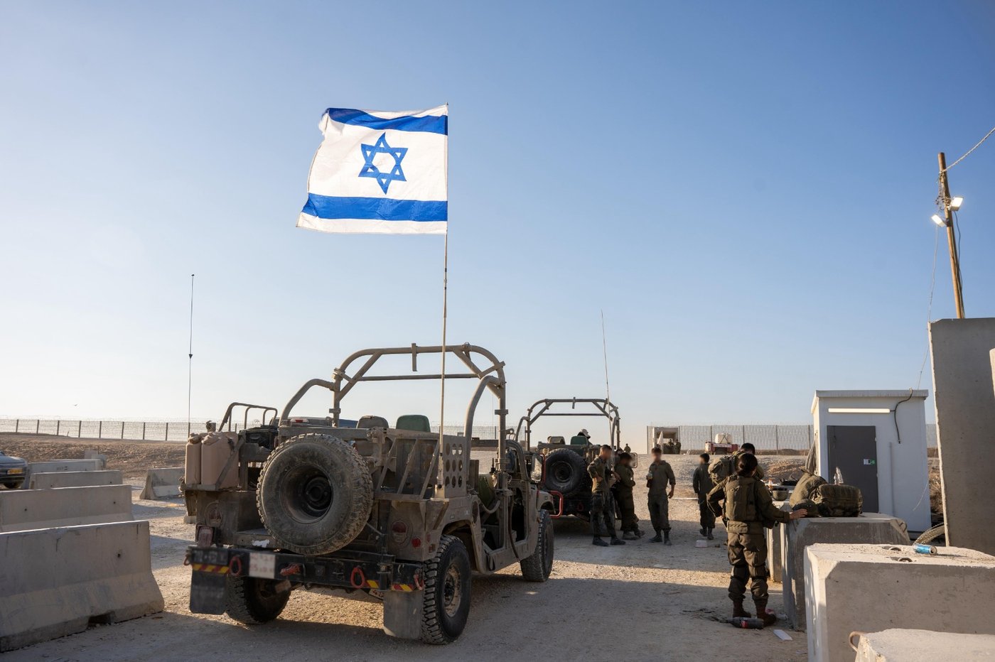 תמונות מפעילות כוחות צוות הקרב של חטיבת הנח״ל במרחב הקו הצהוב