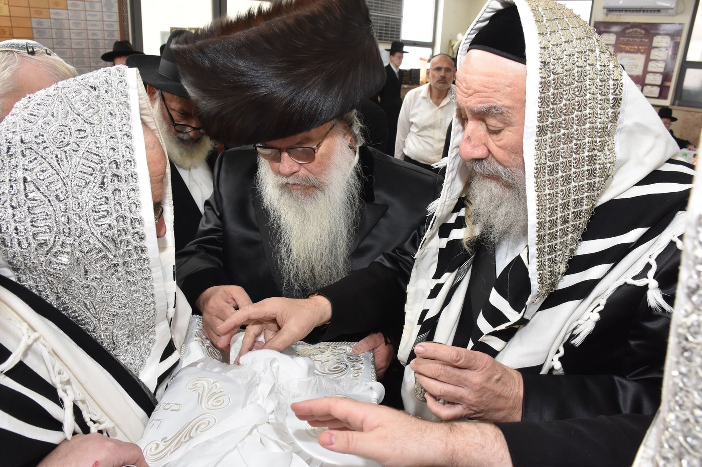 שמחת הברית בחצרות אשלג - עתלית - גארליץ