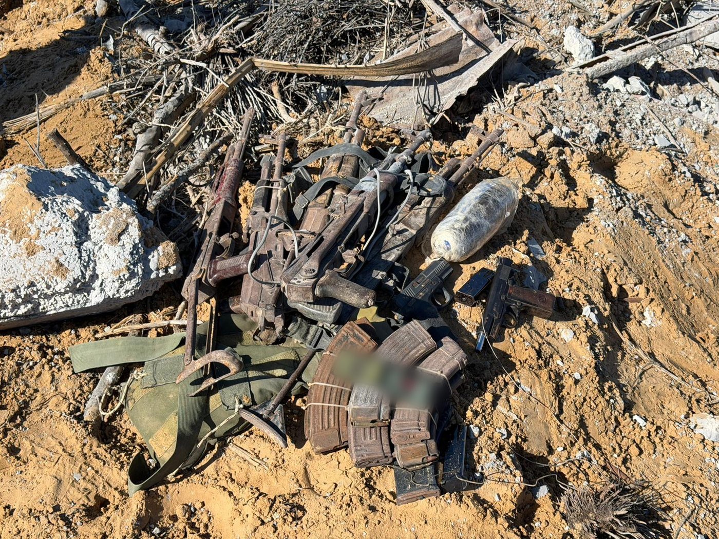 אמצעי הלחימה של המחבלים שאותרו במרחב