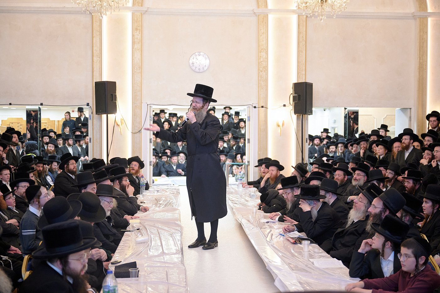 זאת חנוכה אצל הרה"צ רבי שמעלקא בידרמן בלונדון