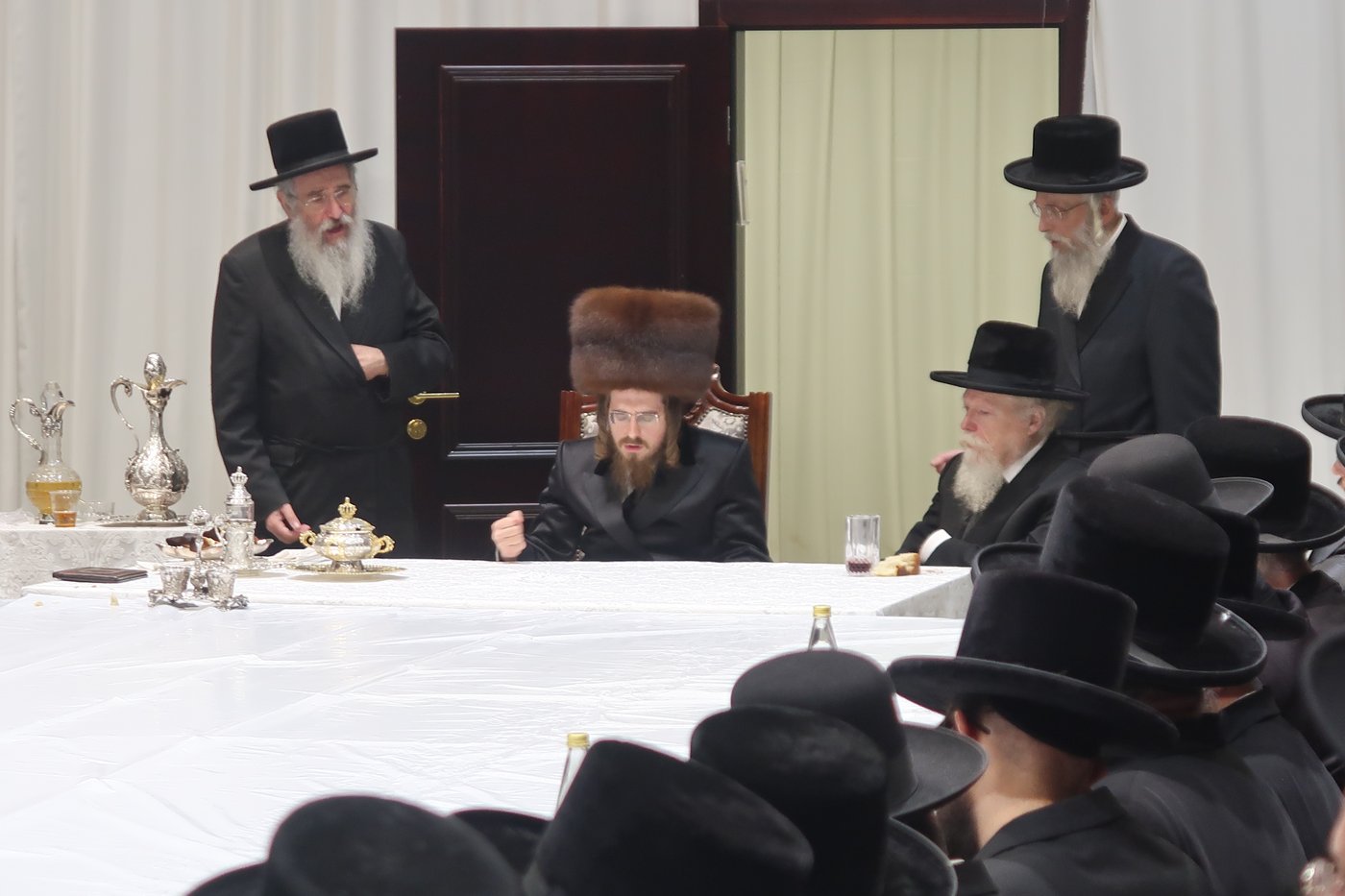 זאת חנוכה בחצה"ק סאדיגורה