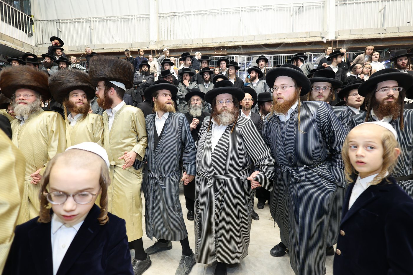 הכנסת ספר תורה בתולדות אברהם יצחק