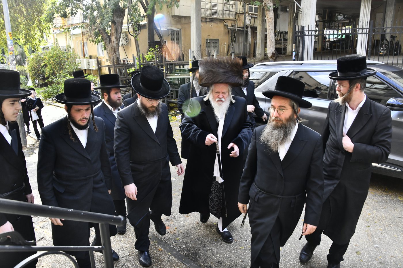שמחת הברית בחצרות קרעטשניף - פרמשילאן - ספינקא