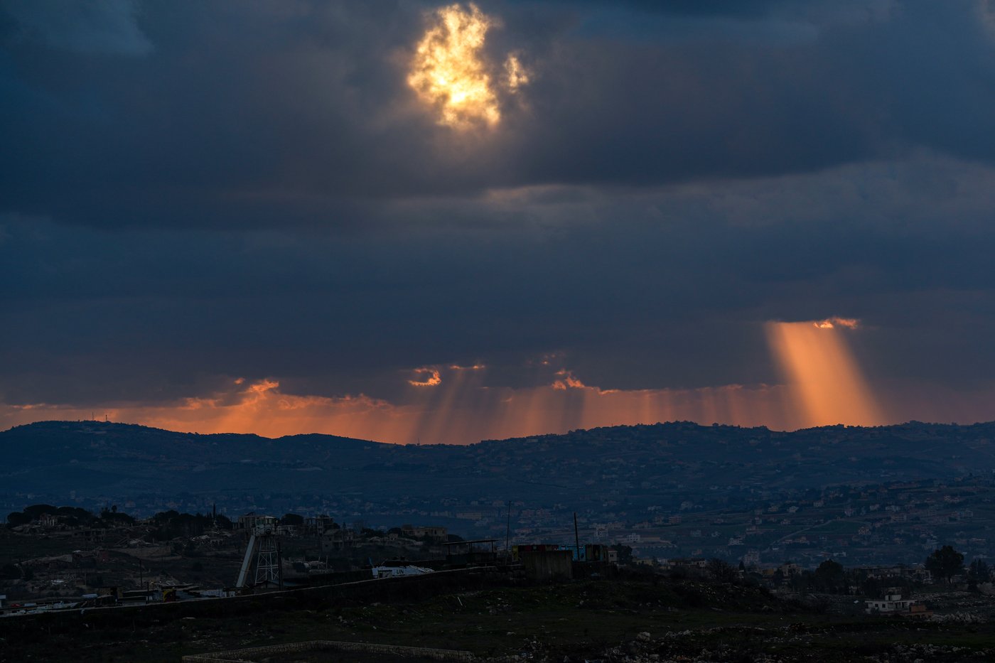 המאבק על המים: האם מיליארדי דולרים בעננים יסובבו את 'מפתח הגשמים'?