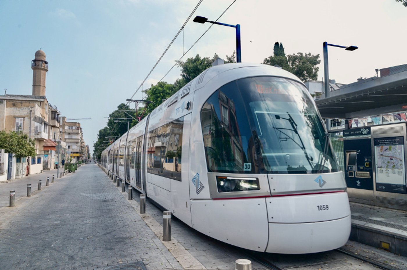 בשל תאונה בשכונה הירושלמית, פעילות הרכבת הקלה הופסקה חלקית | הפרטים