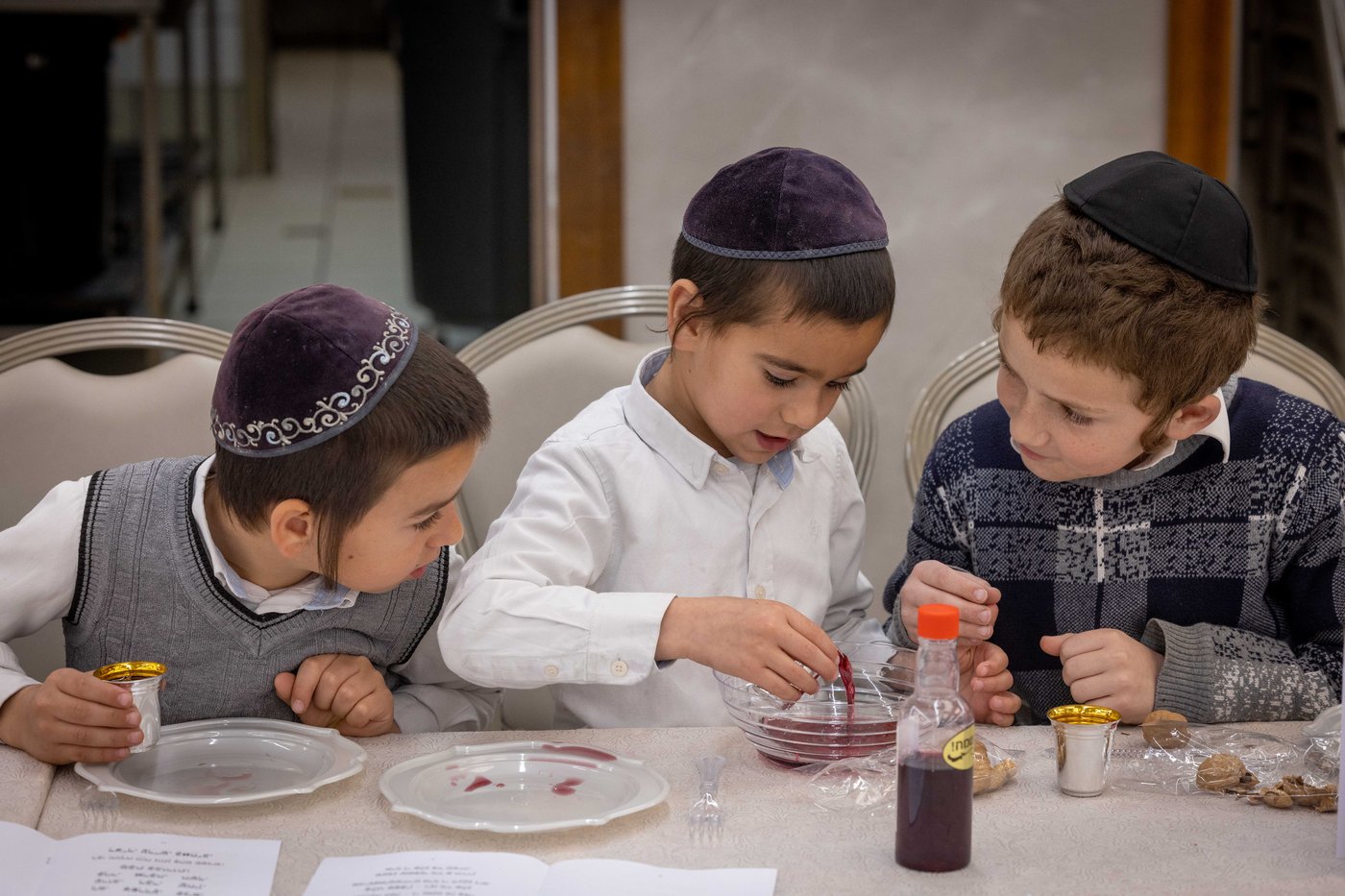 לשמור על יחסים בריאים. ילדים בפעילות בת"ת