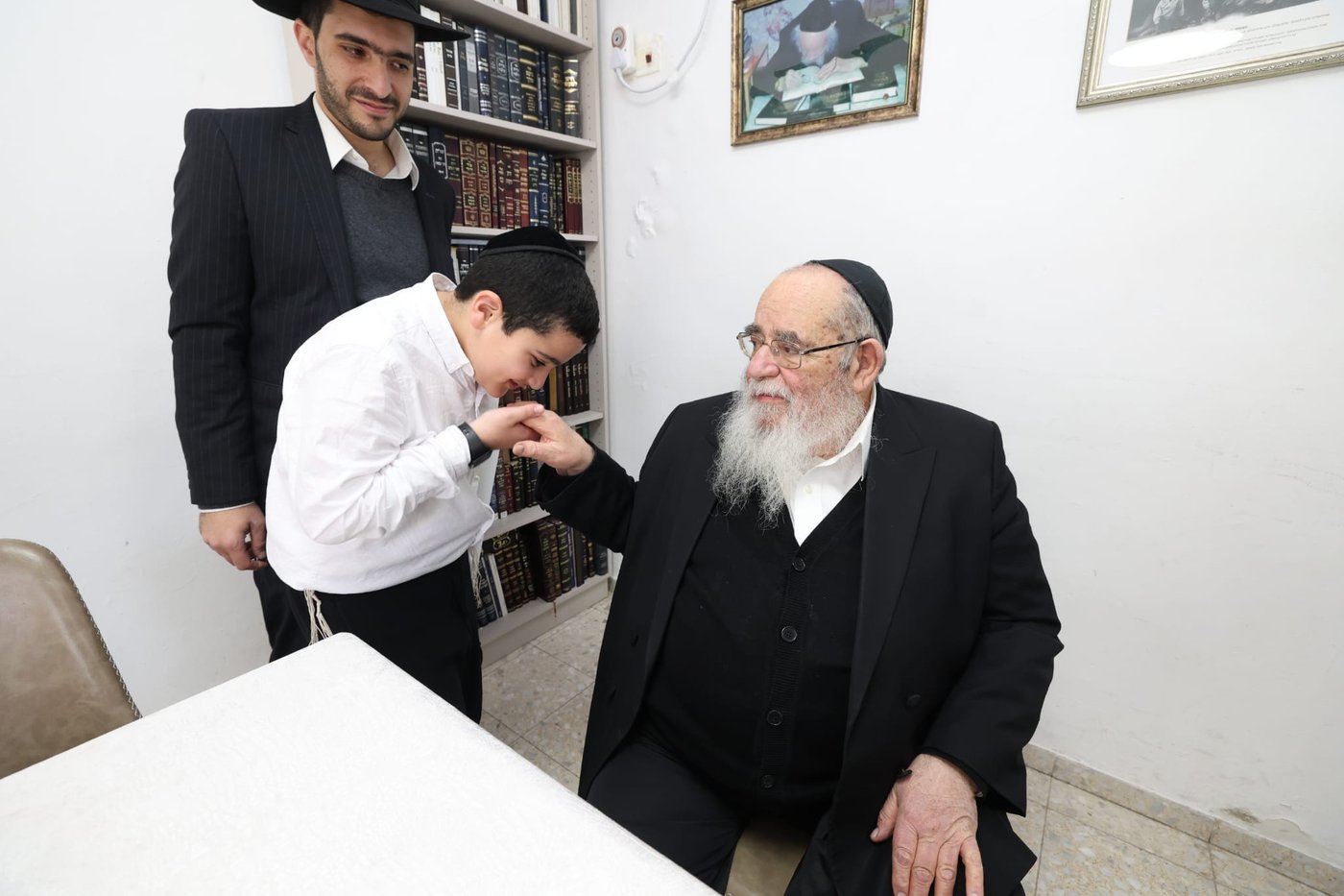 תלמידי חזון מאיר ובית ישראל במעונם של גדולי ישראל