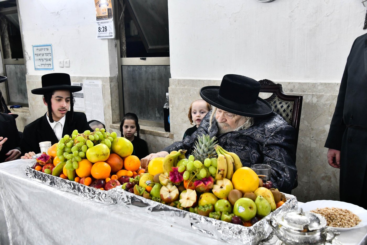 האדמו"ר מטעמשוואר בטיש ט"ו בשבט