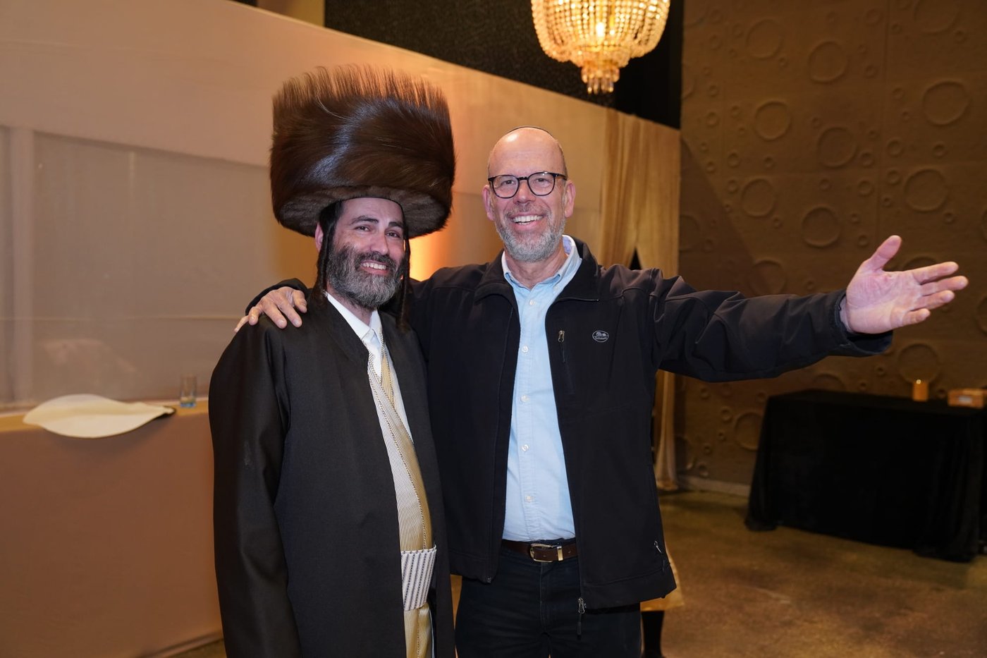 חתונת בנו של חזקי ברוין