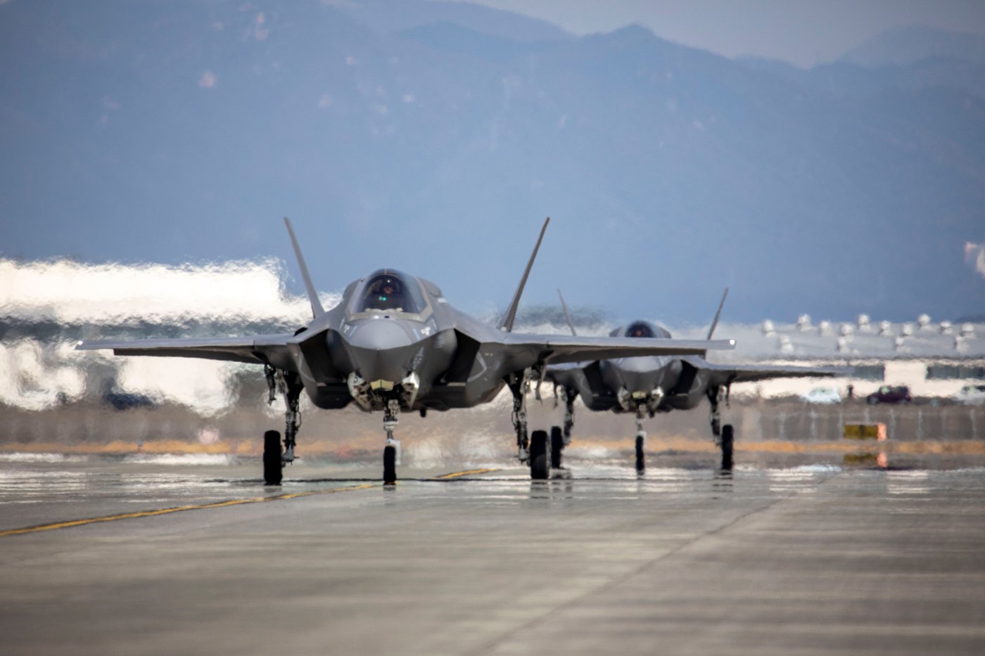 מטוסי F-35B לייטנינג II בבסיס האוויר חיל הנחתים