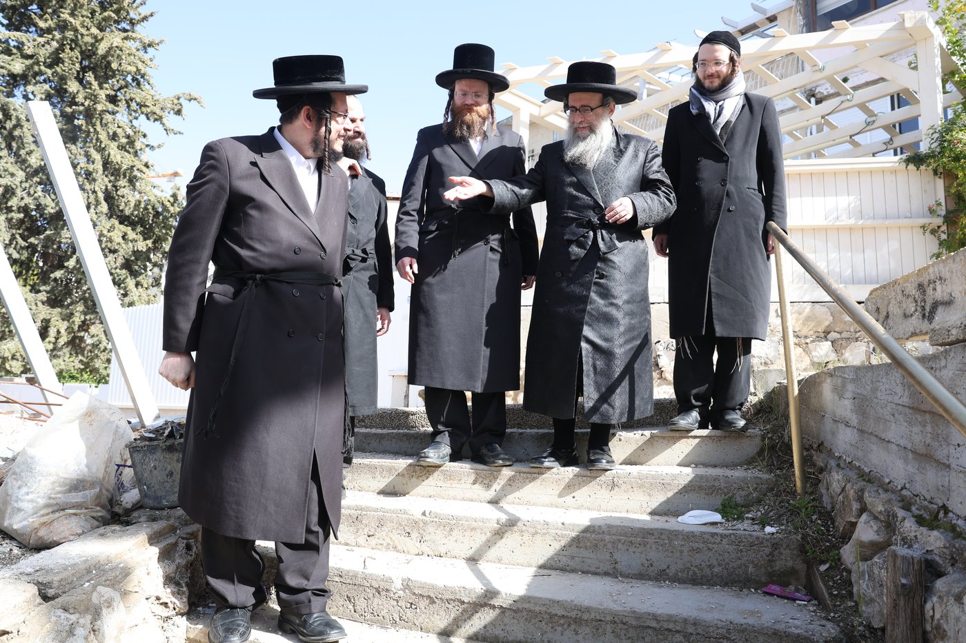 גאב''ד קארלסבורג ט"ו בשבט בת''ת ריבניץ בצפת