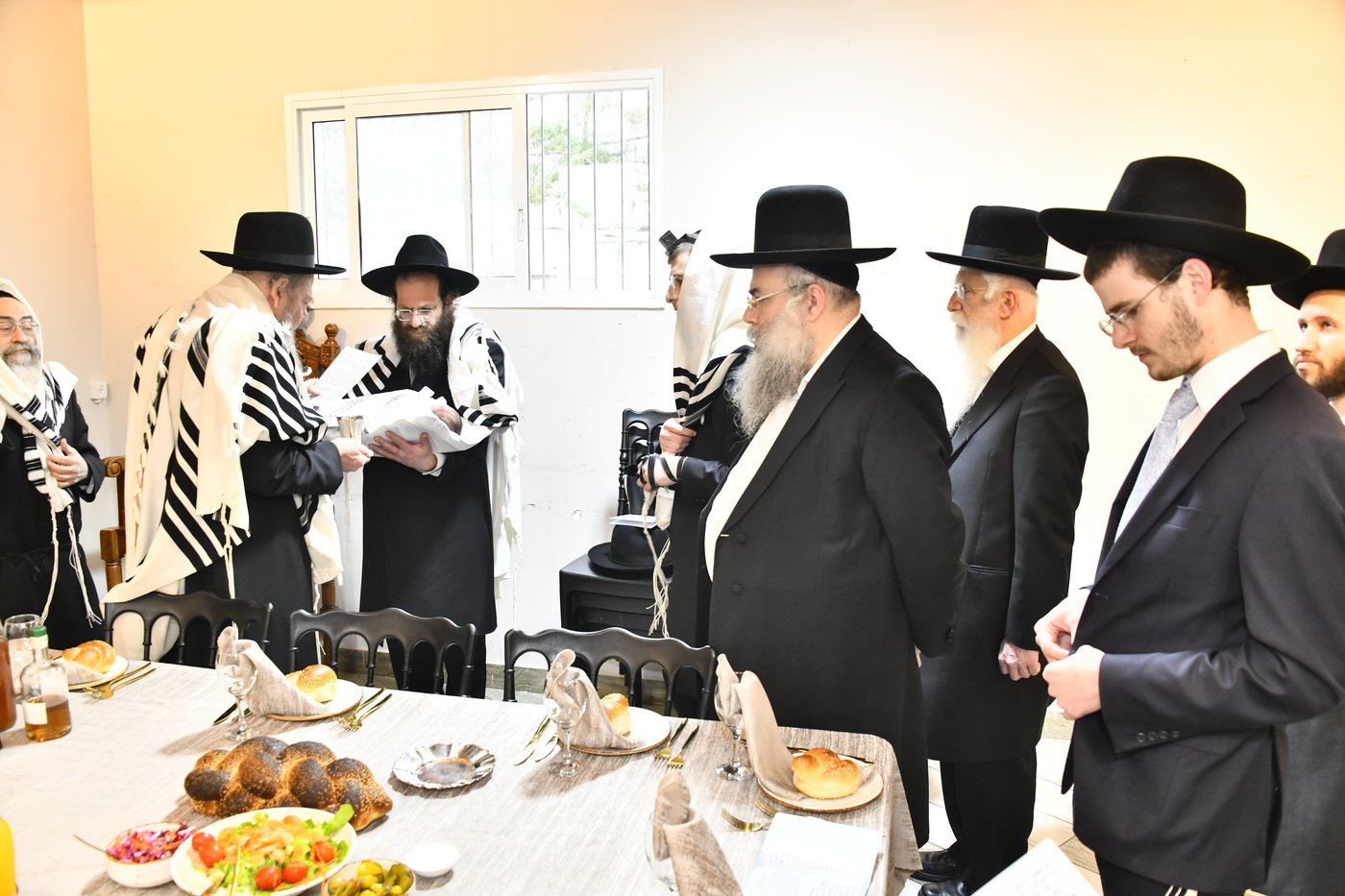 שמחת הברית לנין הגרמ"ש אדלשטיין ונכד הגרי"ש קנייבסקי