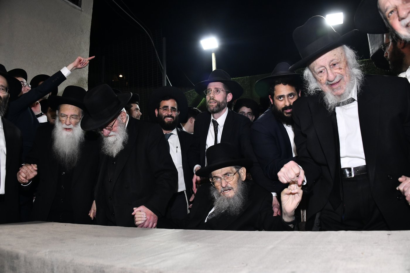 שמחת נישואי נכד הגר"י הקר