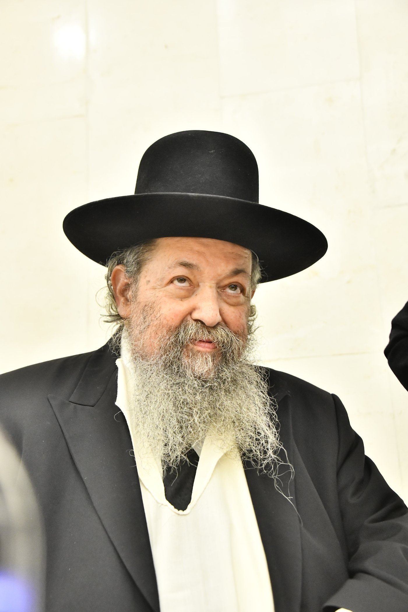 שמחת האירוסין בבאר יעקב - שכר שכיר