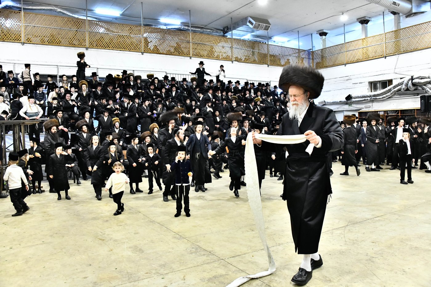 שמחת בית מכנובקא בעלזא - מעליץ - ביאלה ישרי לב