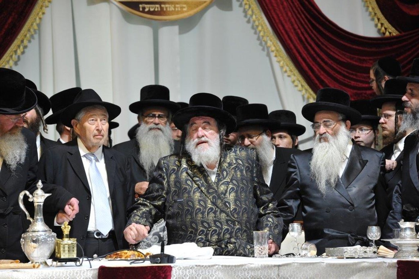 הרב יודל פרידלנדר ז"ל בחנוכת ביהמ"ד ויז'ניץ בביתר