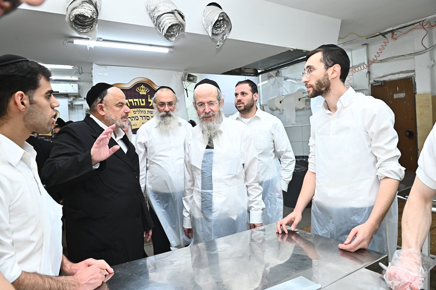 הגרח"פ ברמן באפיית מצות