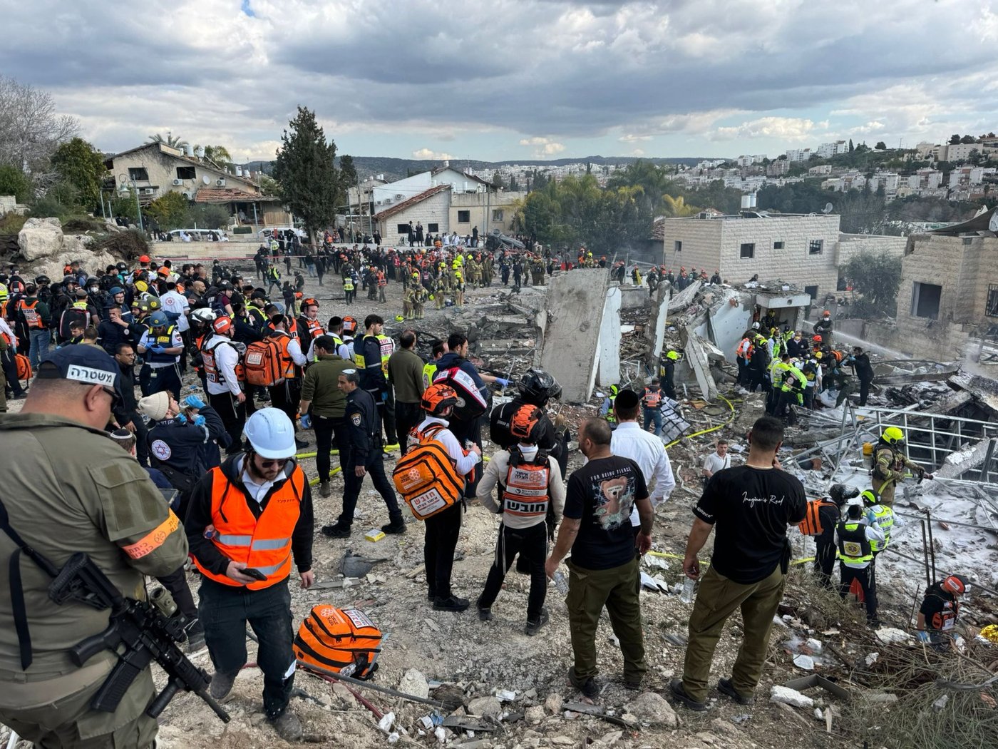 הזירה הקשה במלחמה: תשעה נרצחים ועוד עשרות פצועים בהם ילדים - בפגיעה ישירה בבית שמש