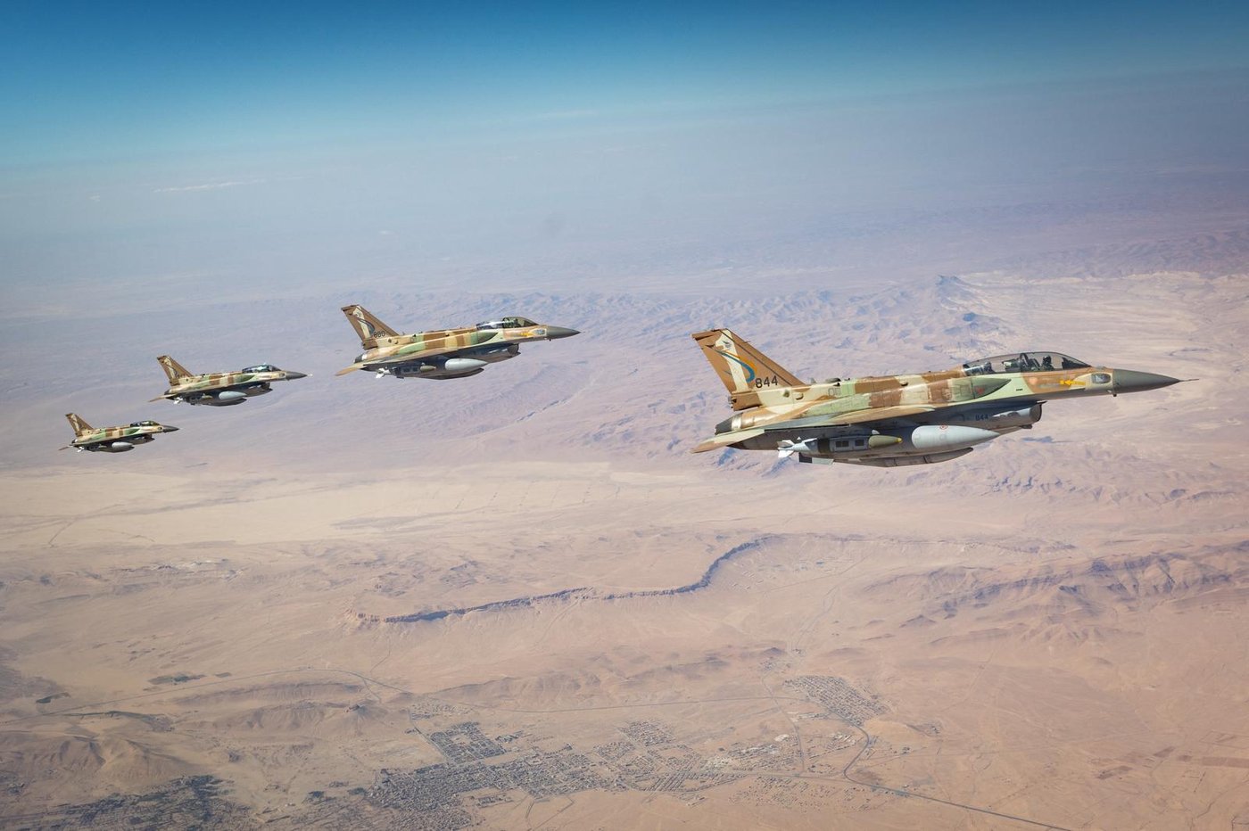תיעוד ראשון מהאוויר: מטוסי קרב של חיל האוויר בדרכם לתקיפה באיראן