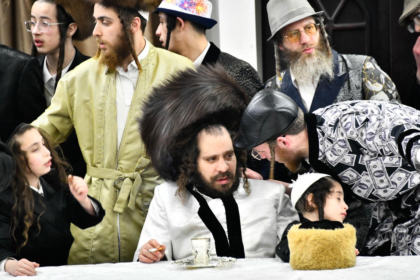 פורים אצל האדמו"ר מקרעטשניף כפר עטה