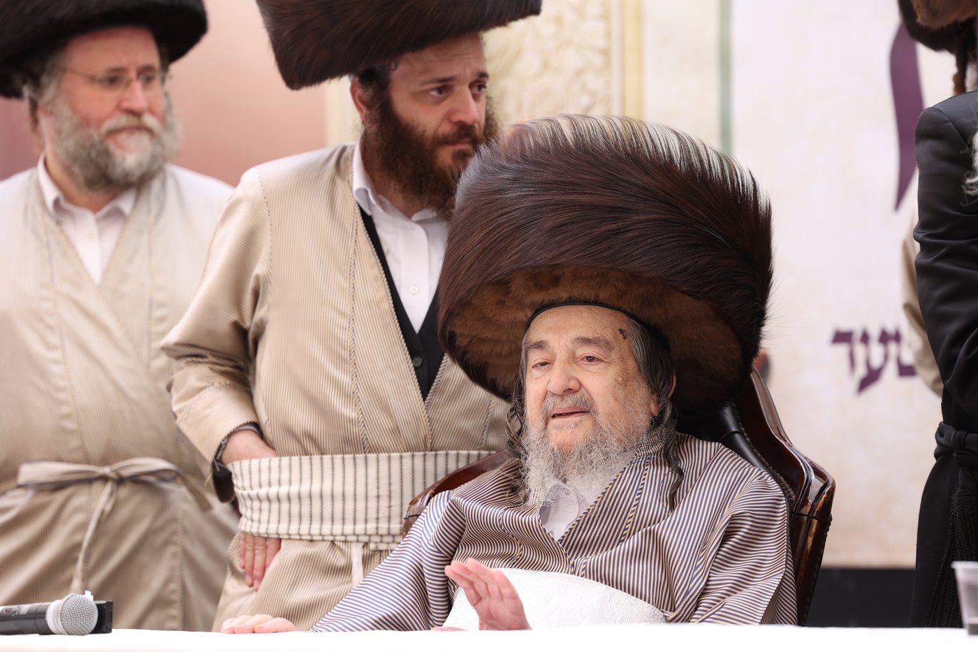 פורים בצל הגה"צ רבי יעקב מאיר שכטר