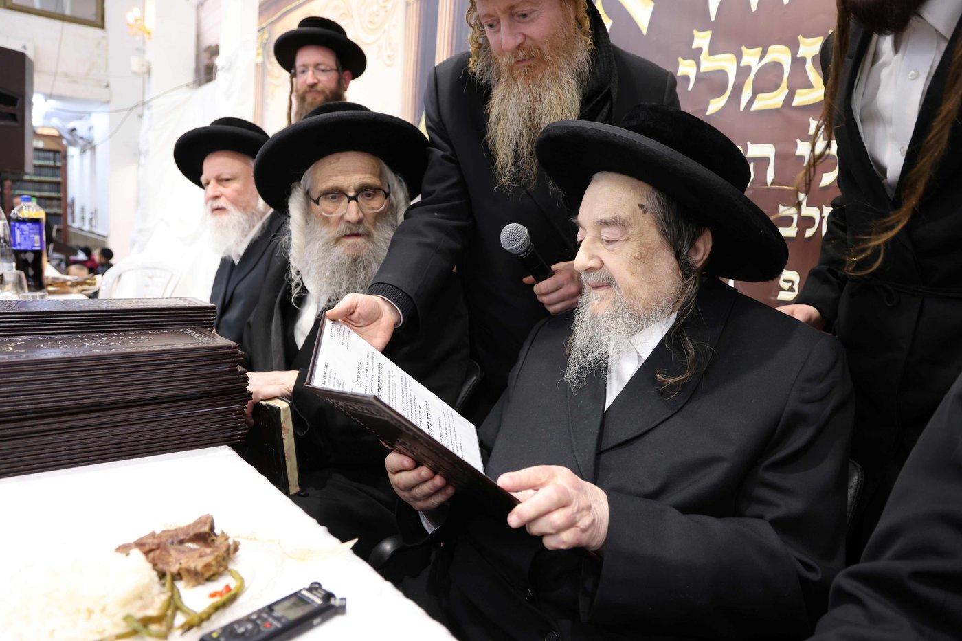 חלוקת תעודות ב'אורות הנחל'