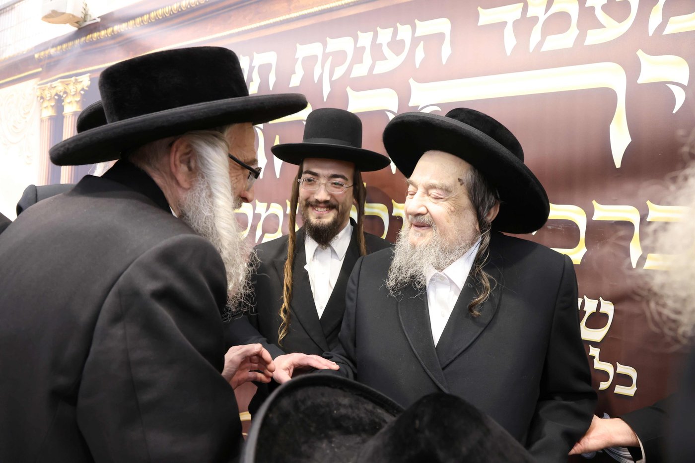 חלוקת תעודות ב'אורות הנחל'