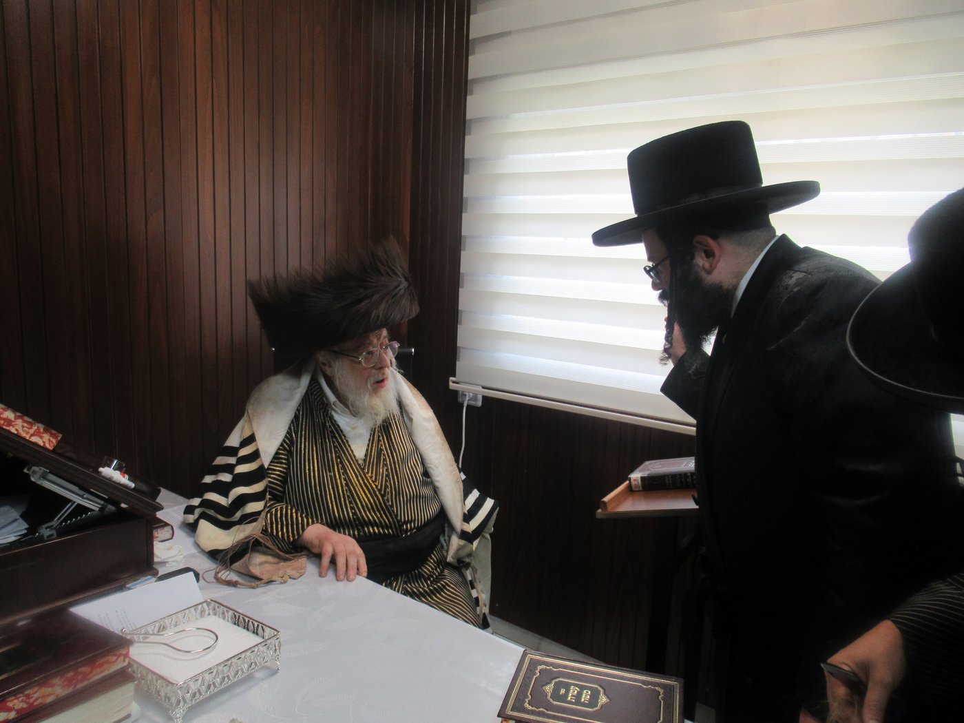חלאקה לבן אב"ד מאקאווא אלעד