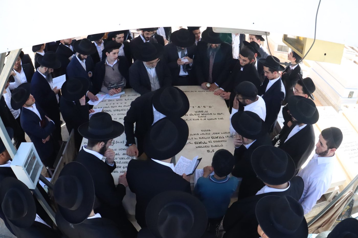 י"א חודש להגר"מ מאזוז זצ"ל 