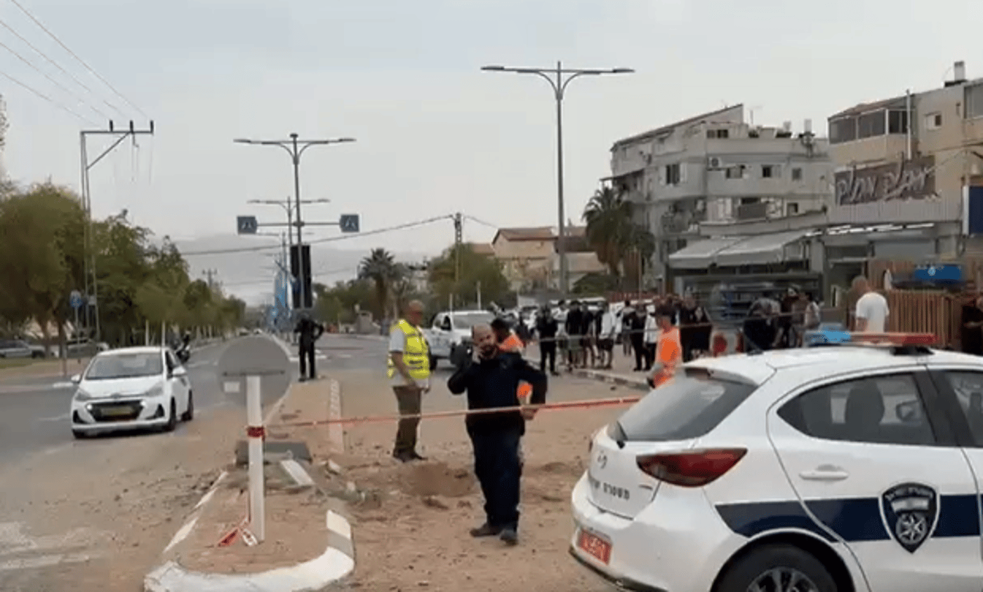 נזק רב ומספר פצועים - בהם ילד בן 7 במצב בינוני | סיקור זירת הנפילה באילת