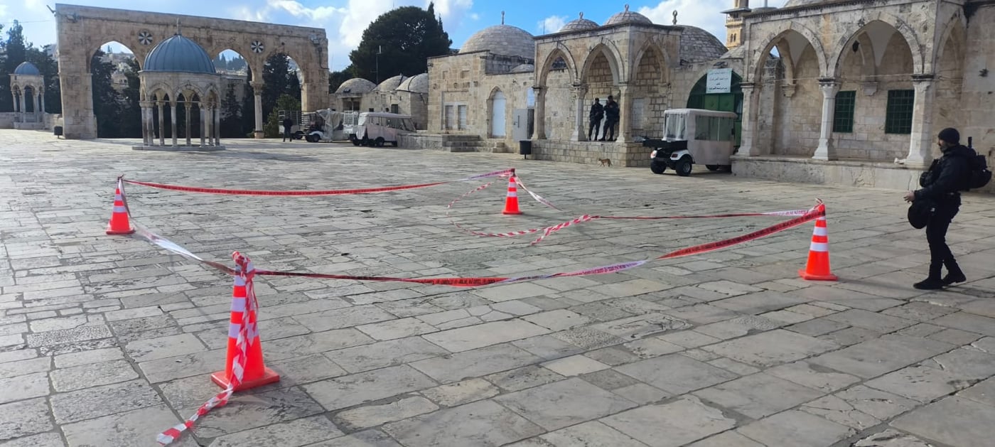 הפגיעה במקומות הקדושים