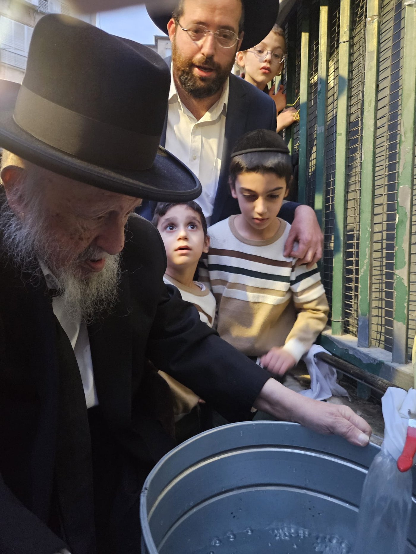 ב'מים שלנו'