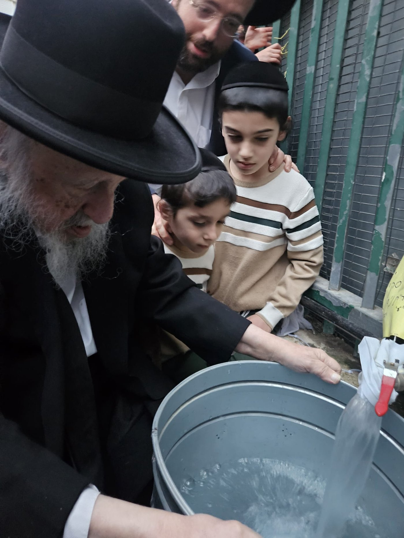 ב'מים שלנו'