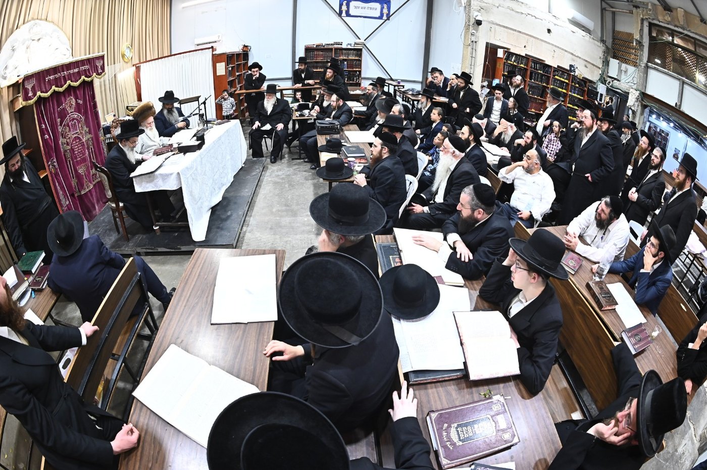 הגרי"מ מורגנשטרן בשיעור בישיבת תורת הנסתר