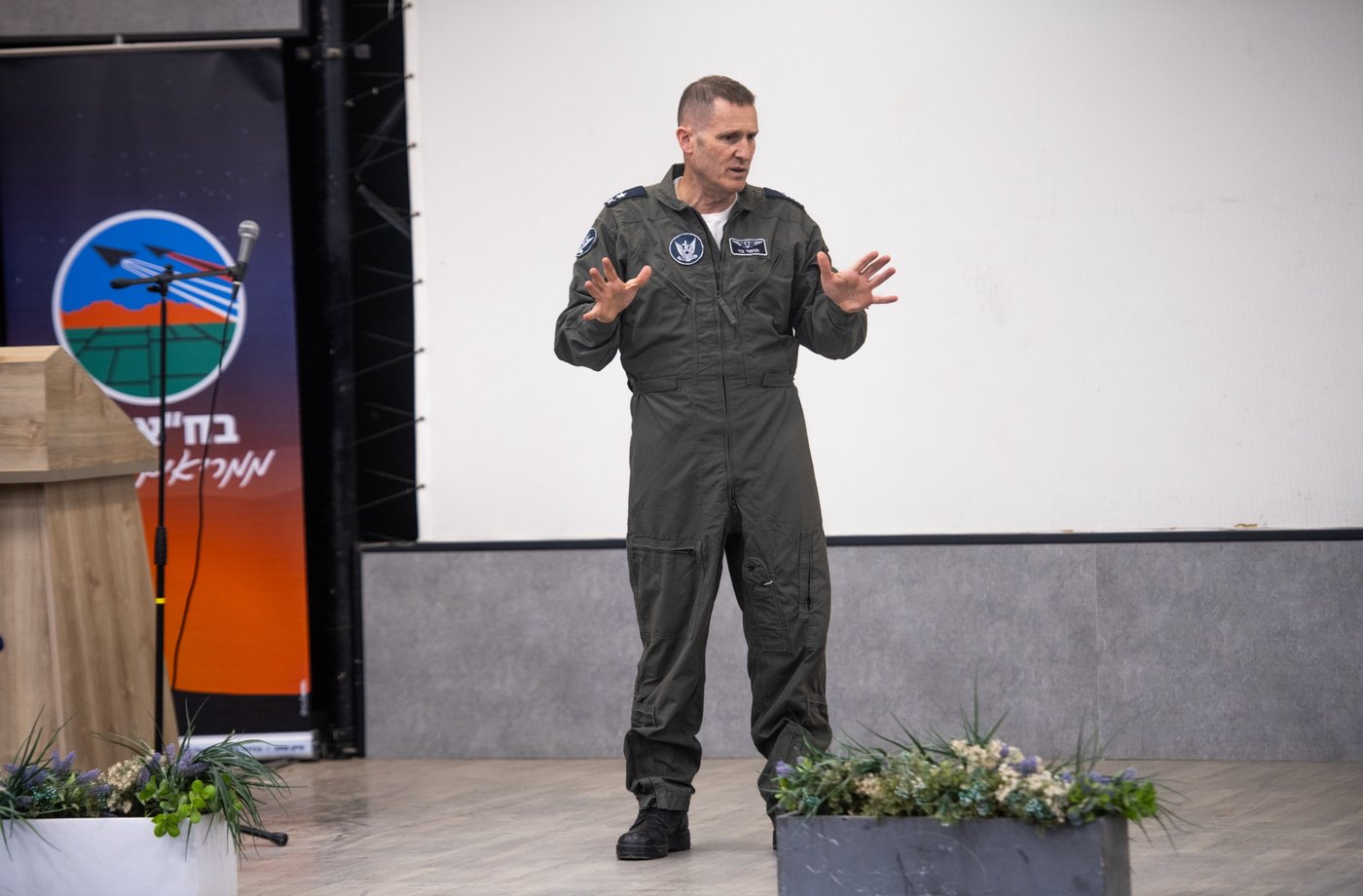מפקד חיל האוויר, אלוף תומר בר בשיח מפקדים טרם פתיחת מבצע "שאגת הארי"