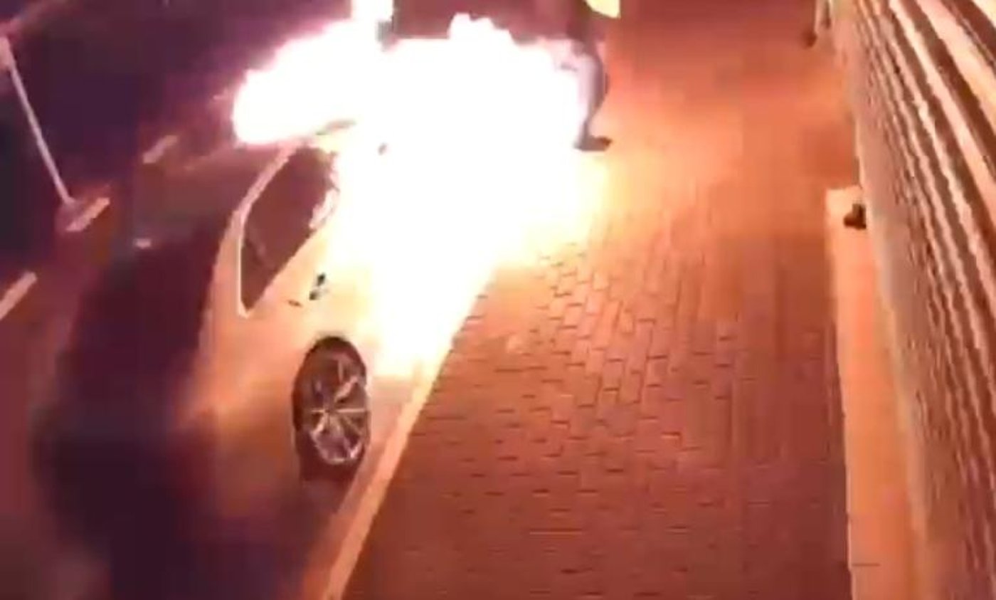 תיעוד מזעזע: כך תכננו הצתת רכב בטבריה בגלל חוב כספי