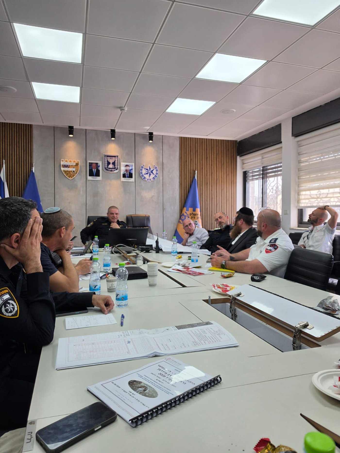 יבטל כל הגזירות: מעמד ההדלקה המרכזי של המשפיע ר' מיילך בירושלים