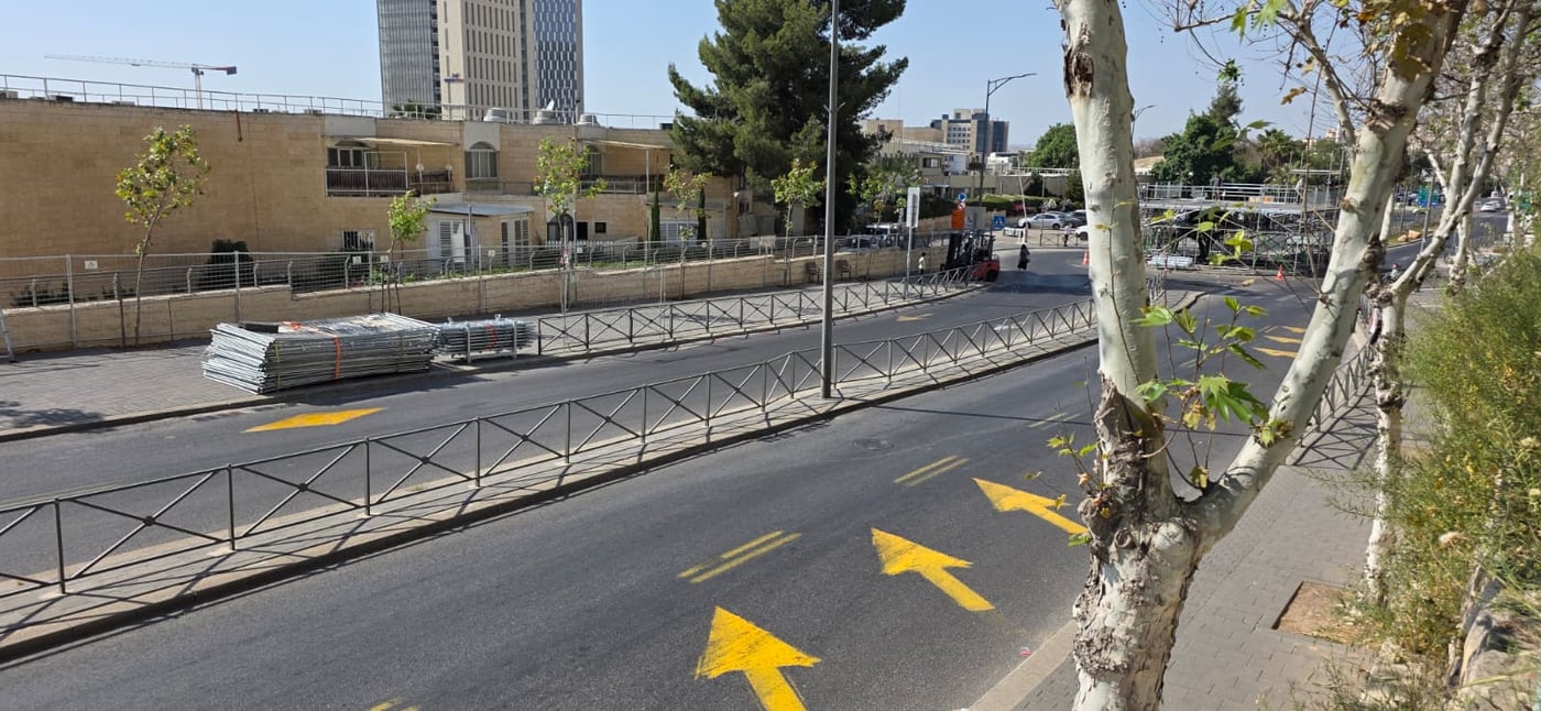 יבטל כל הגזירות: מעמד ההדלקה המרכזי של המשפיע ר' מיילך בירושלים