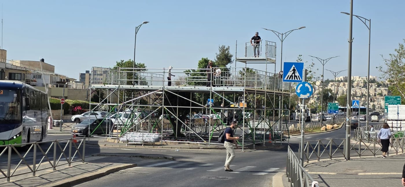 יבטל כל הגזירות: מעמד ההדלקה המרכזי של המשפיע ר' מיילך בירושלים