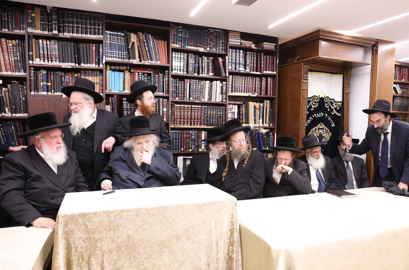 המעמד במעונו של הגר"מ שטרנבוך
